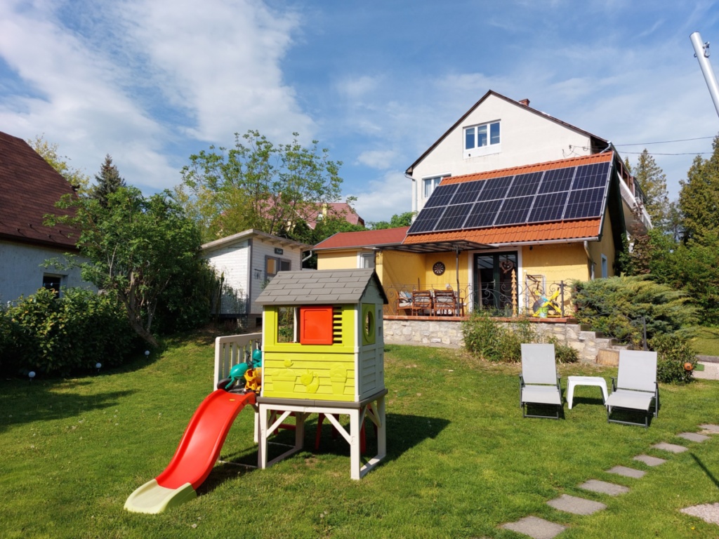 Centrum Családi apartmanok – Házikó