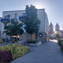 Sparhelt étterem azonos címen