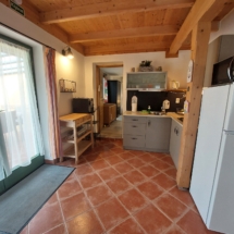 Házikó: konyha-előtér